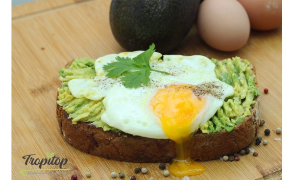 Tosta de Aguacate con Huevo